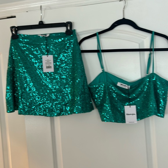 Mini skirt and top - Picture 1 of 1